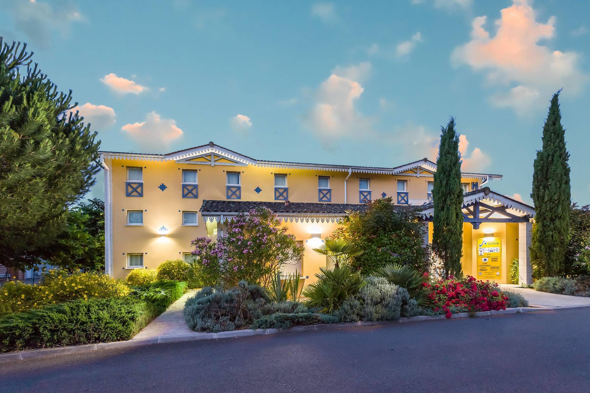 B&B Hotel Bordeaux Merignac Aeroport Экстерьер фото